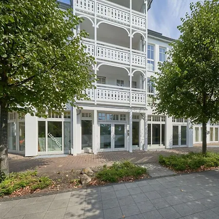 Mit Balkon Und Fitnessbereich In Apartment *